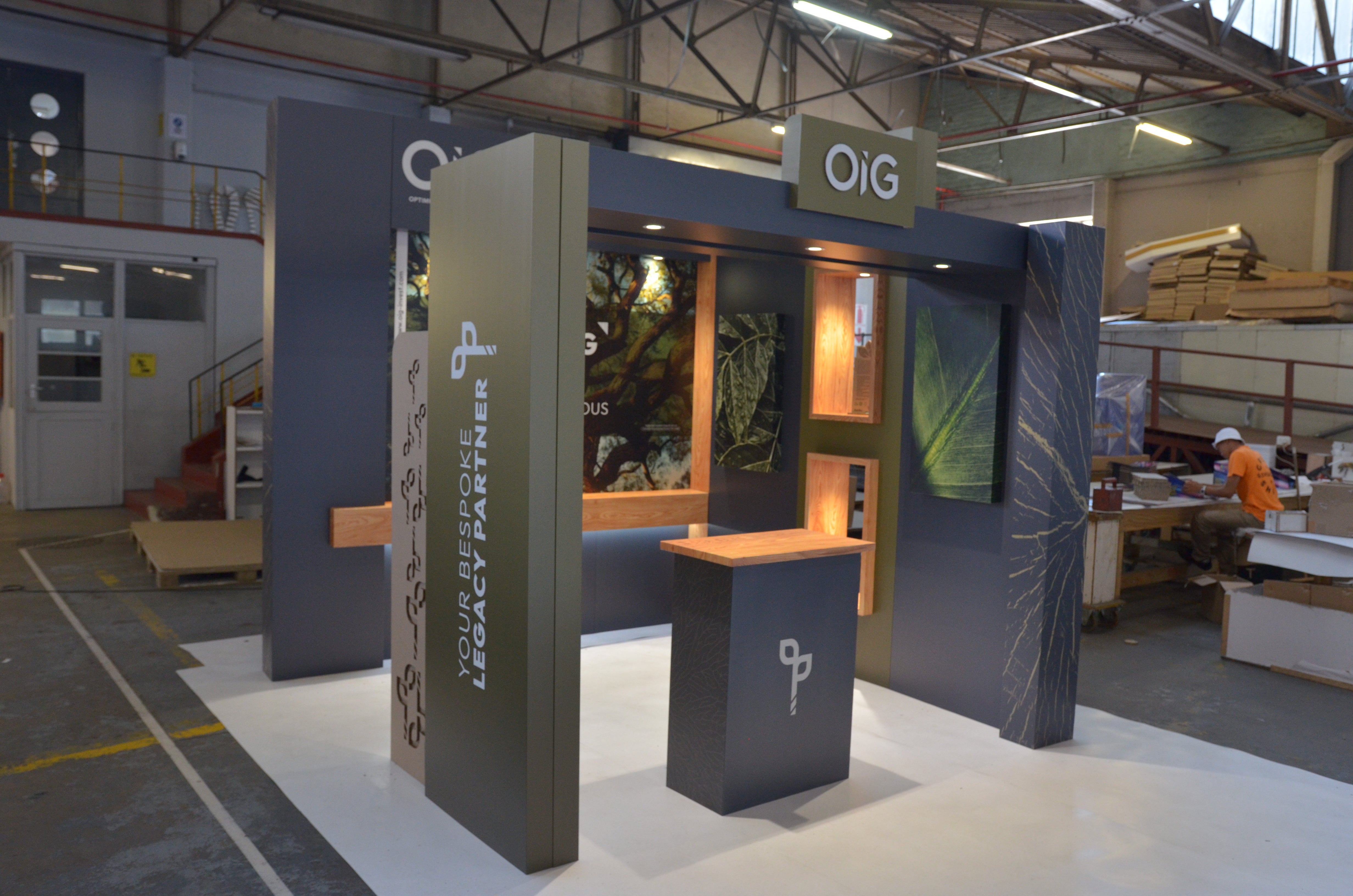 OIG Stand