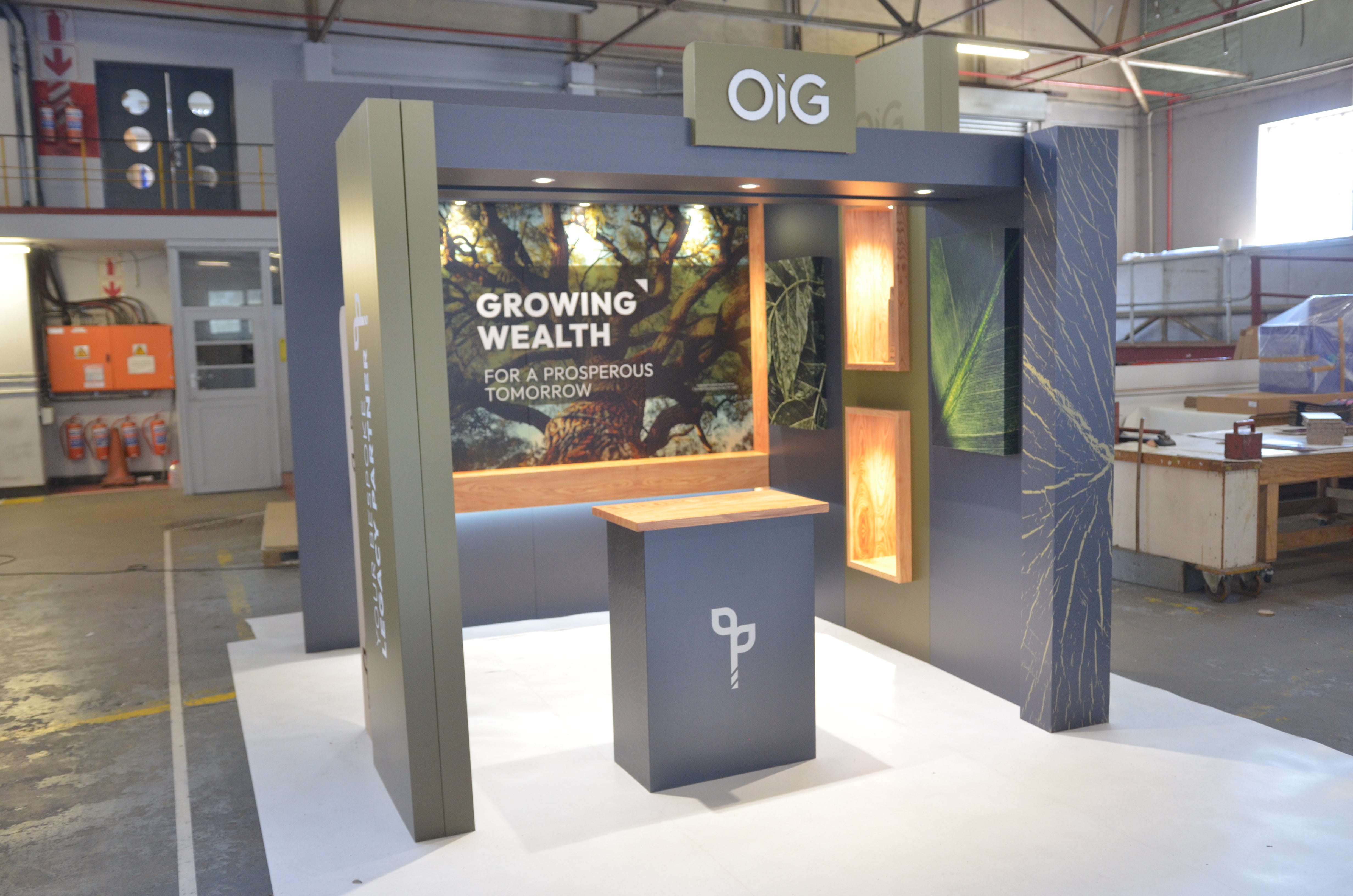 OIG Stand