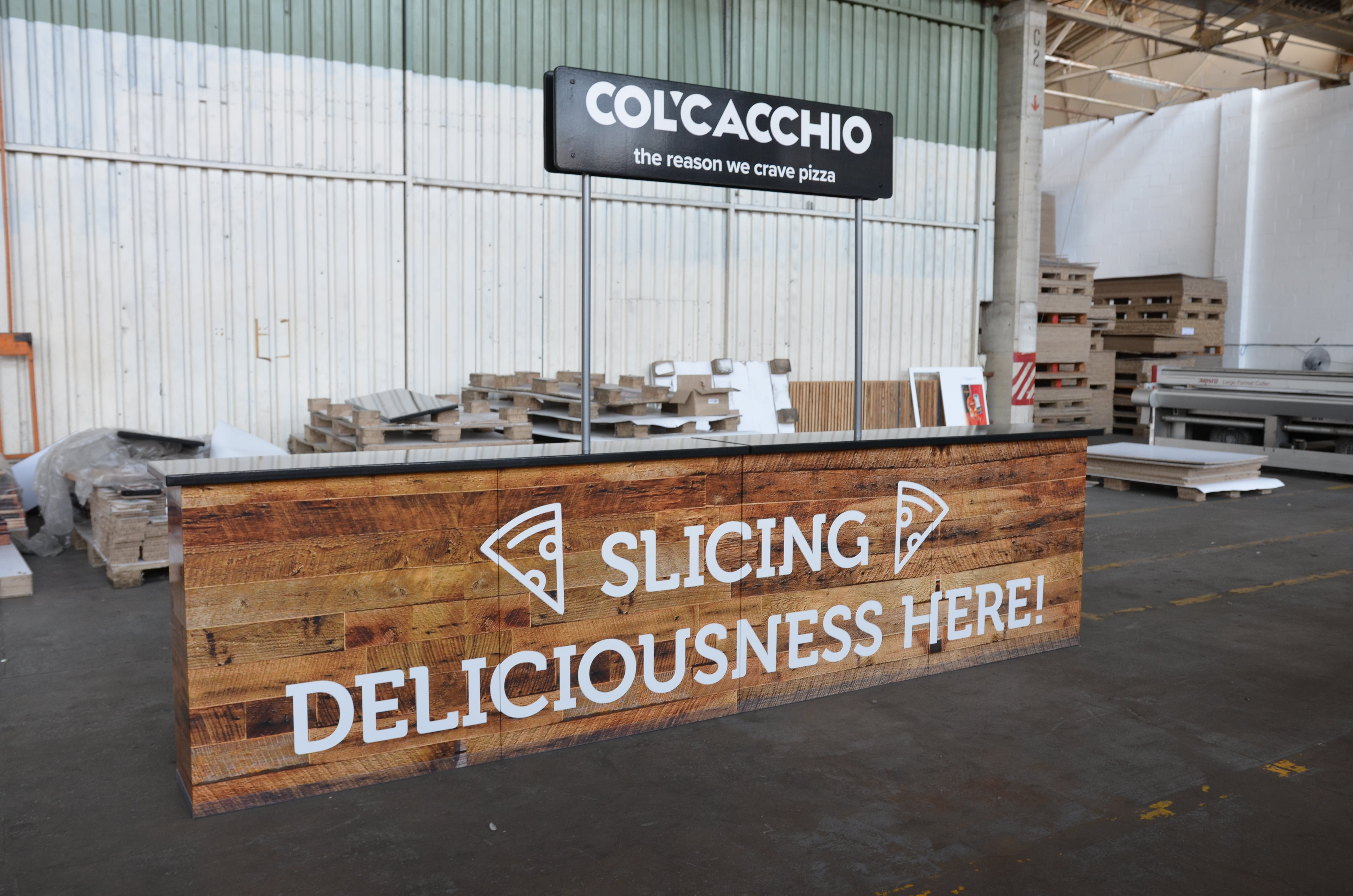 Col'Cacchio Bar Table