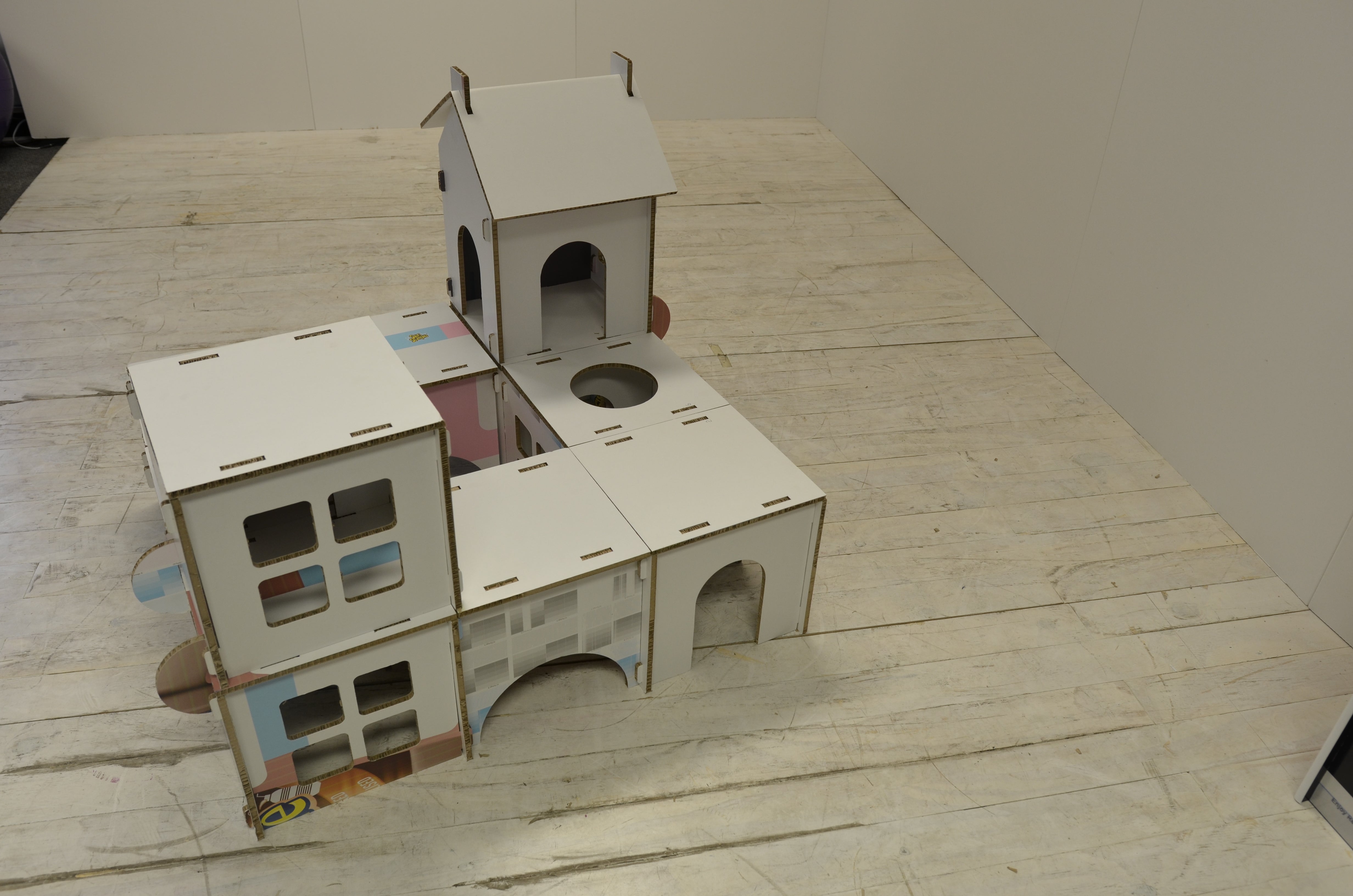 Hills Pet Food Cat House