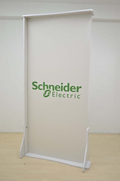 Woodia Standee