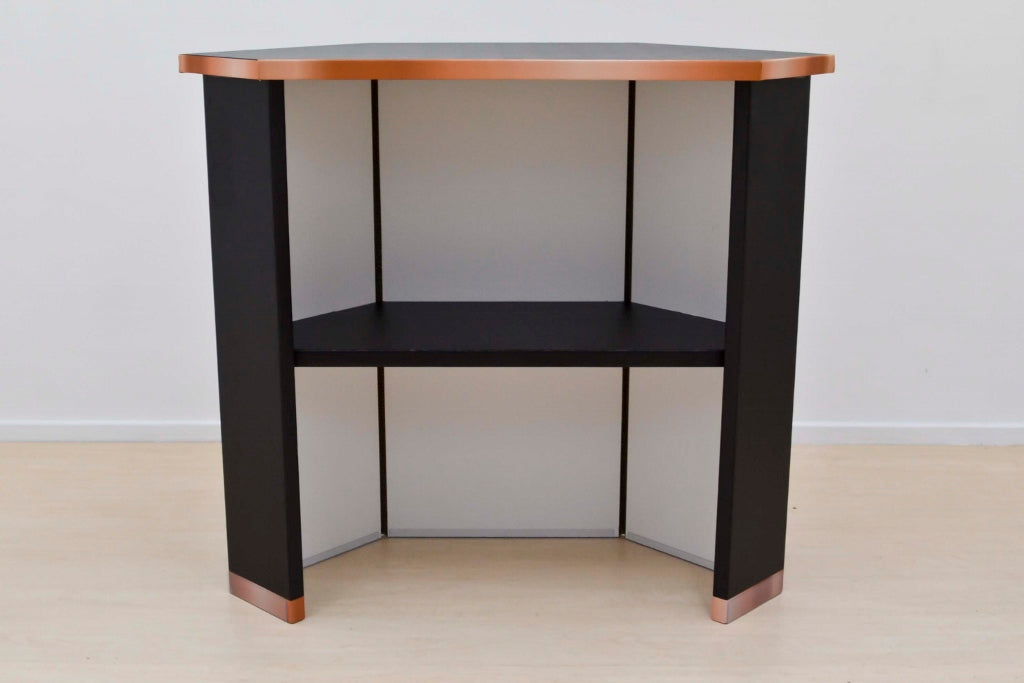 Fine Tasting table
