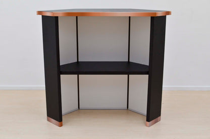 Fine Tasting table